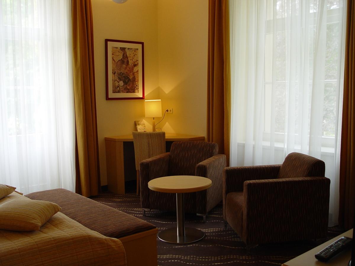 Parkhotel Bad Schandau Mit Spa Luaran gambar