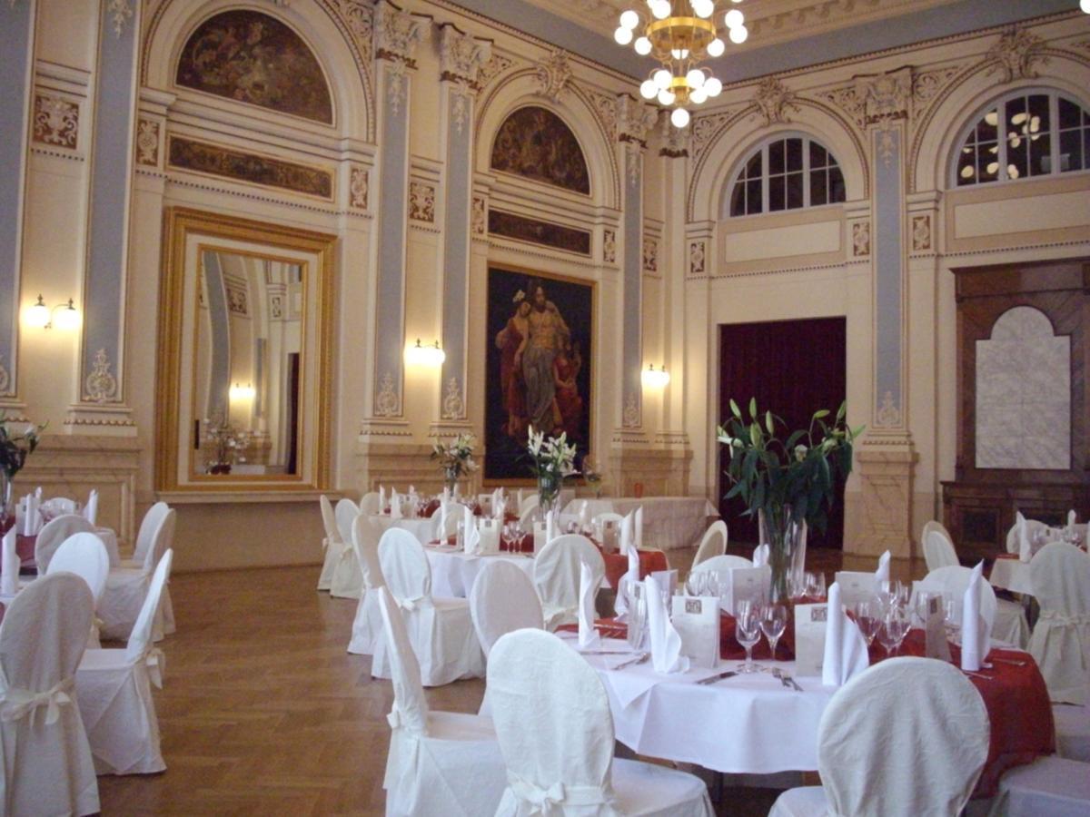 Parkhotel Bad Schandau Mit Spa Luaran gambar